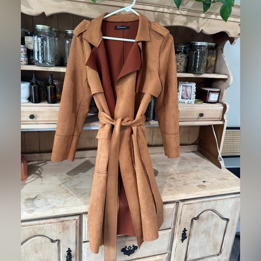 NEW lightweight trench